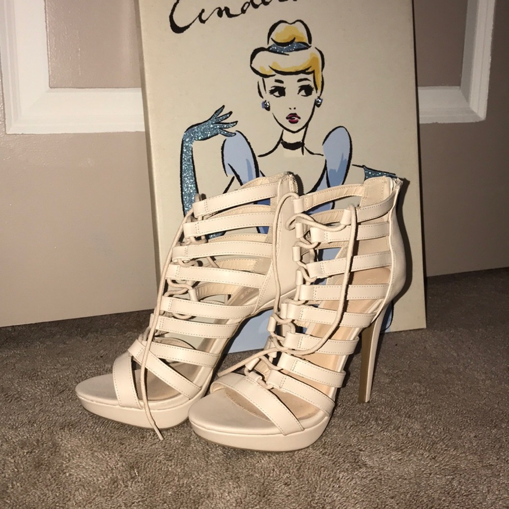 Nude high heeled shoes
